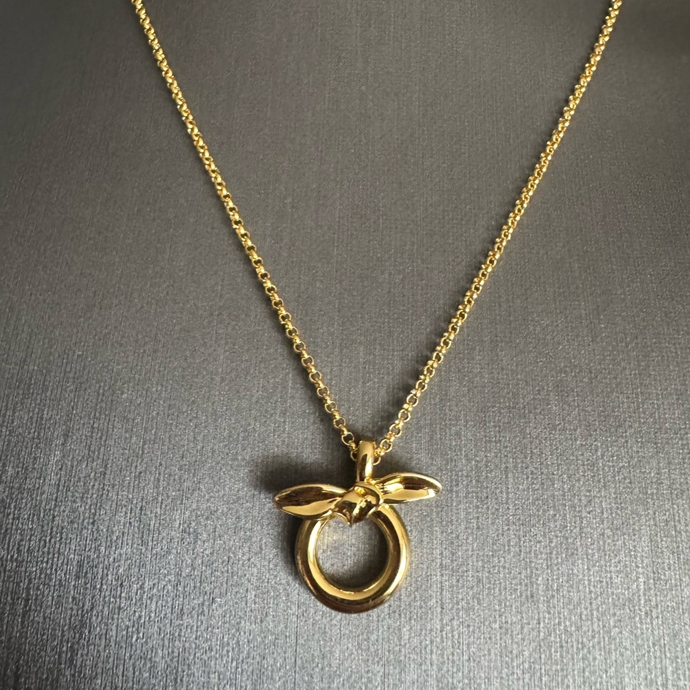 Kate Spade Bandana Pendant - Picture 2 of 5